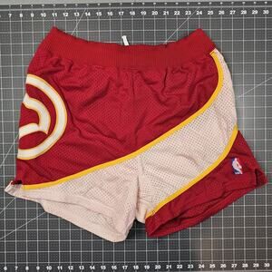 Vintage Atlanta Hawks Team Issued Shorts 34x4 1987 #42 Kevin Willis Game Worn